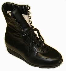 Orthopdischer Maschuh; Damenstiefel schwarz