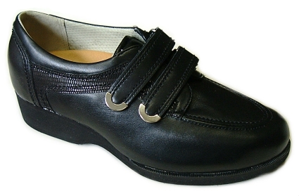 Orthopdischer Maschuh; Damenhalbschuh schwarz mit schwarz Krokolack