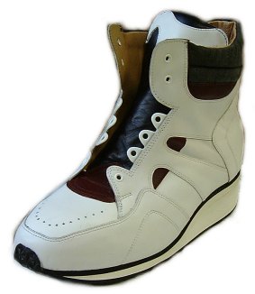 Orthopdischer Maschuh; Herrenstiefel Turnschuhmodell